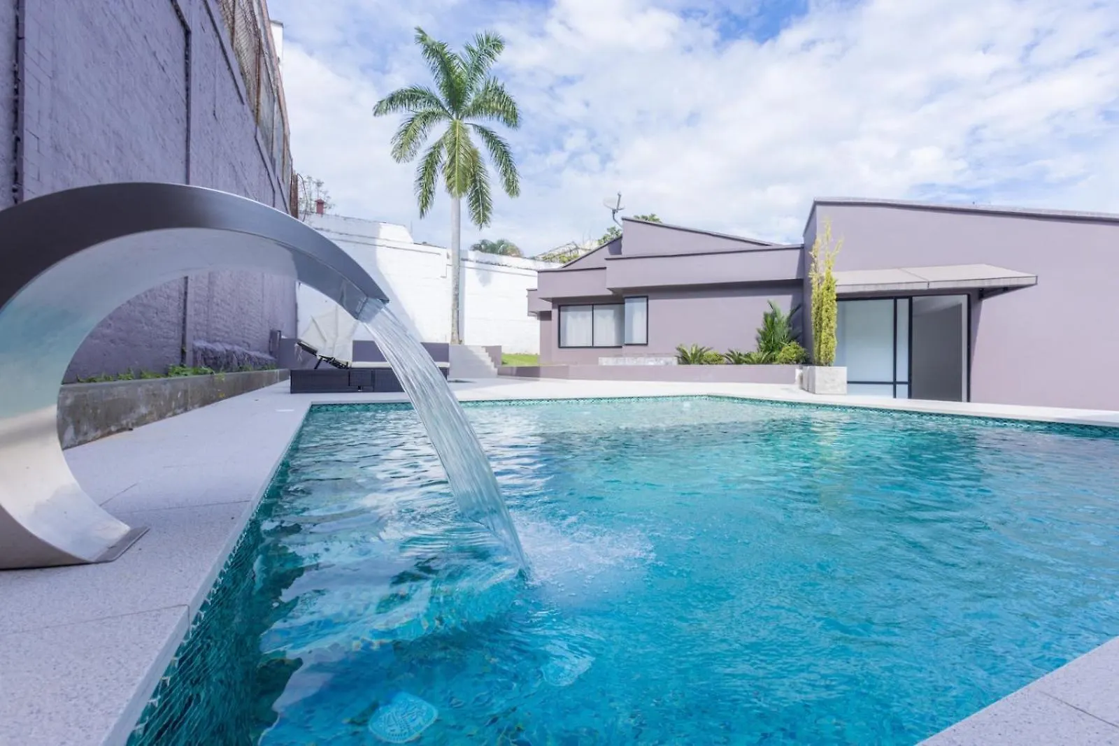 Guest house Milenio Hotel Cali